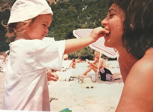 Sabrina Bartlett childhood picture with her mother