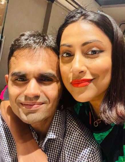 Sameer Wankhede with his wife