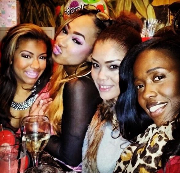 Sidney Starr's old photo with her besties