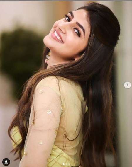 Sreeleela Biography, Wikipedia (Education & Early Life)