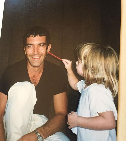 Stella Banderas father Antonio Banderas is actor, director, producer, and singer