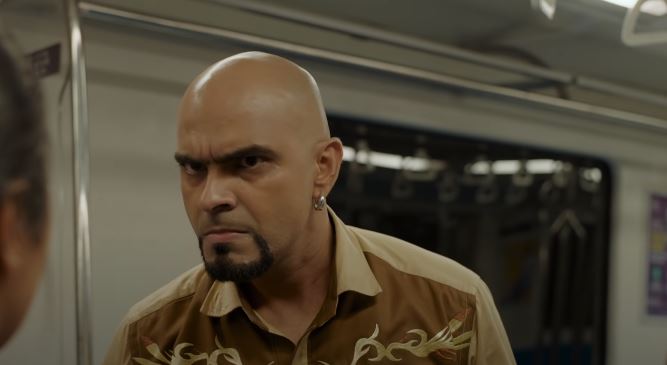 The negative role is played by Raghu Ram