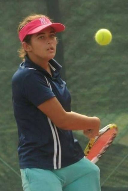 Urvi Singh played Tennis in her school days