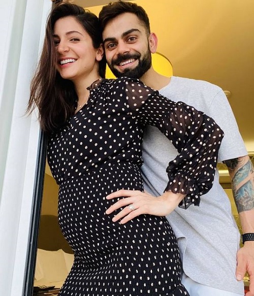 Vamika Kohli father Virat Kohli and mother Anushka Sharma