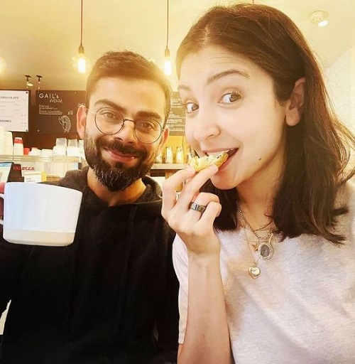 Vamika Kohli father Virat Kohli is an Indian cricketer and mother Anushka Sharma is a Bollywood actress