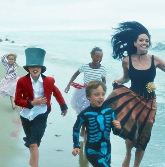 Zahara Marley Jolie-Pitt with her mother and siblings