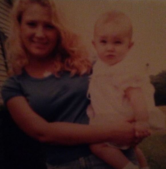 An old photo of Deanna with her daughter Hannah Daughtry