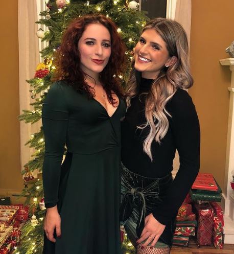 Bella Denapoli with her sister