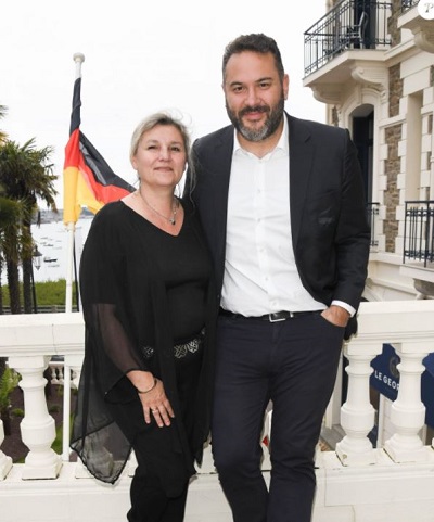 Bruce Toussaint with his wife Catherine Fruchon