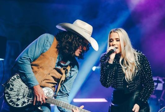 Cade Foehner and Gabby Barrett are singers