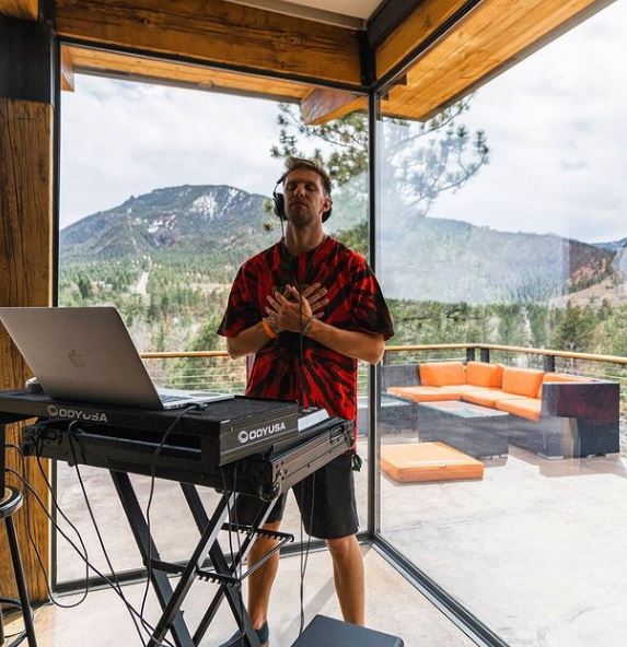 Chris Long is a musician