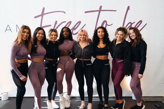 Courtney Alexis King and her friends