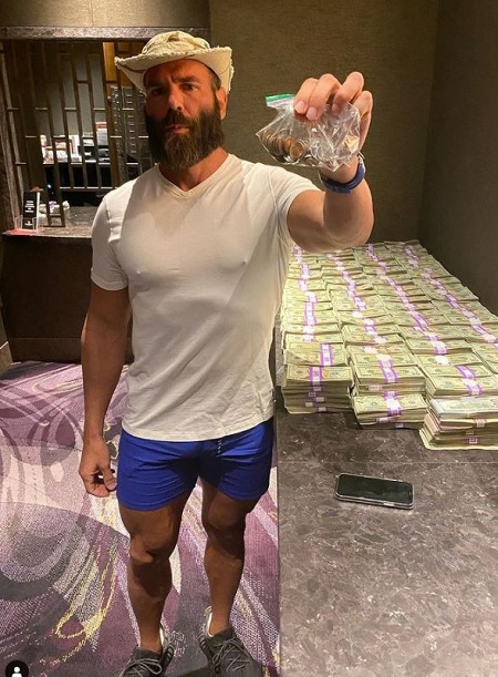 Dan Bilzerian Height, Weight & Physical Appearance