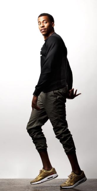 Dana Isaiah height