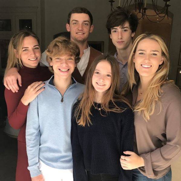 Dominique's children Alex, Nick, Ava, Ella, Isabelle, and Styles