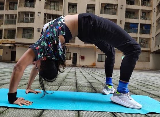 Gayatri Bhardwaj does Yoga