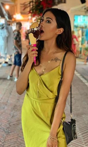Gayatri Bhardwaj likes ice creams