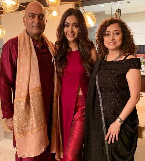 Gayatri Bhardwaj with her father and mother