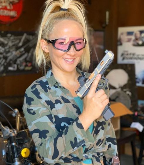 Heidi Northcott learned shooting