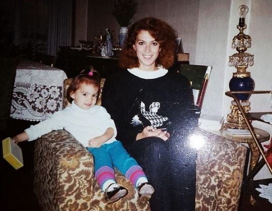 Hermosillo's old photo with her mom
