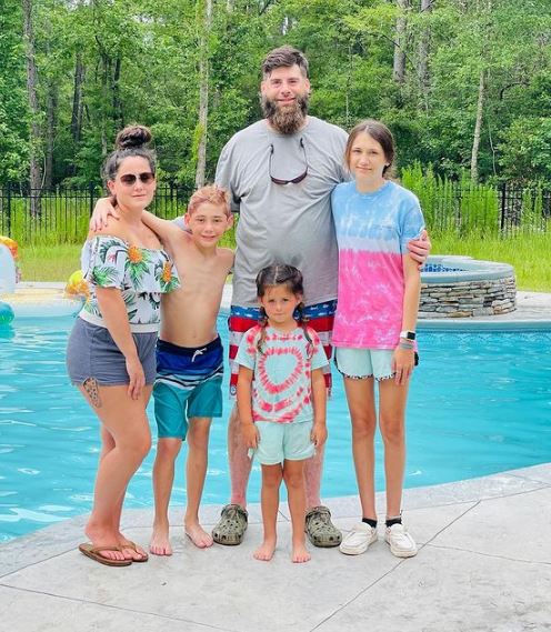 Jenelle with her family