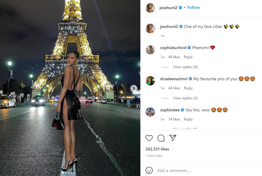 Jess Hunt was trolled for her Eiffel Tower picture