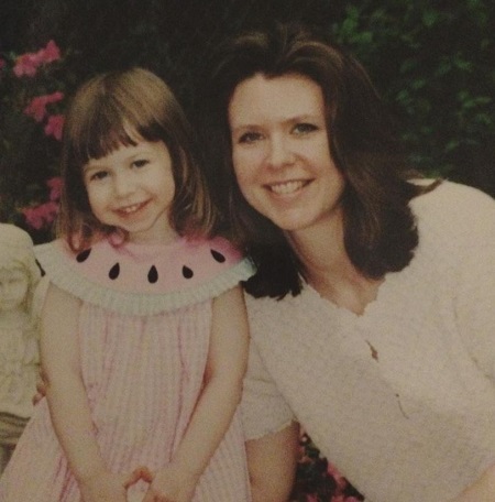 Katelyn Nacon childhood picture with her mother