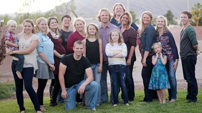 Kody Brown with his wives, kids, grandkids