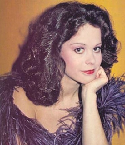 Lisa Brown was a celebrated actress, who was best known for her work in movies like As the World Turns (1956), Guiding Light (1952), and Gotham the Series (2009)