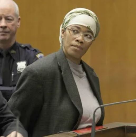 Malikah controversies