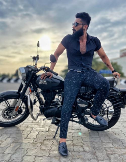 Manikandan loves to ride bullets