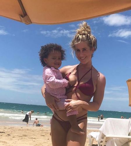 Michelle Sugar likes traveling