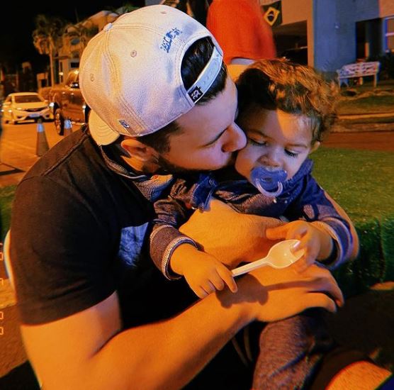Morilo Huff with his son