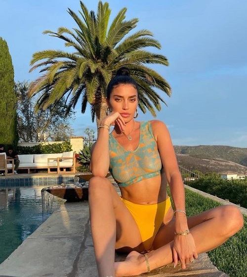 Nicole Williams modeled for Rihanna's lingerie line