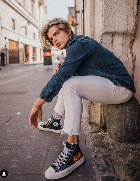 Nikita Kuzmin likes traveling
