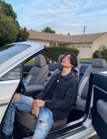 Oliver Moy net worth