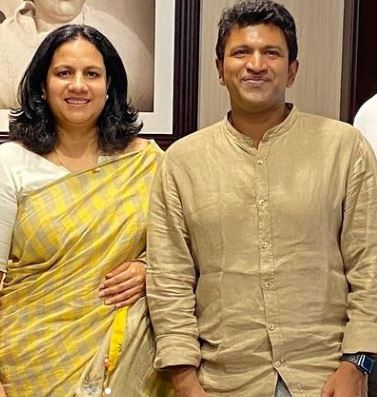 Poornima Puttaswamayya and her brother Puneeth Rajkumar