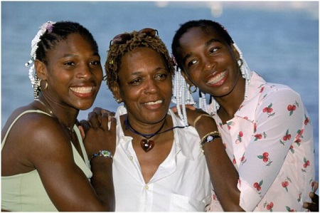 Richard Williams daughters with their mother Oracene Price