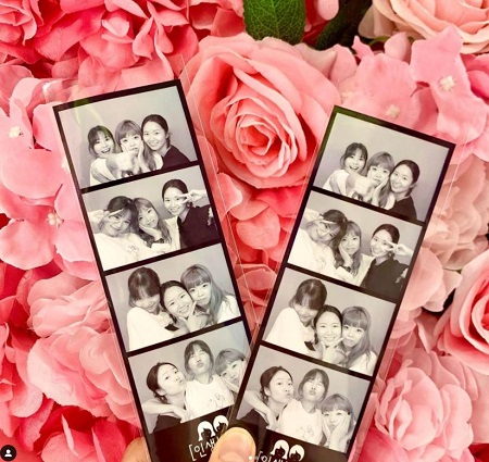 Seo Ji Seung childhood picture with her mother and sister
