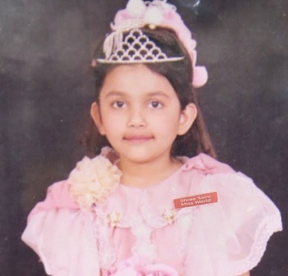 Shree Saini Childhood Photo