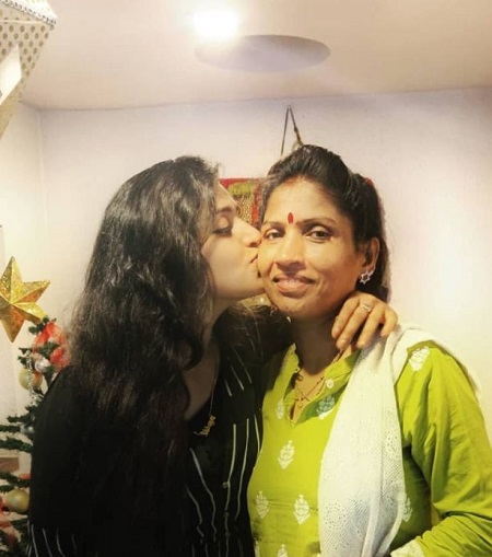 Shreya Anchan with her mother Charu Anchan