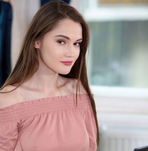 Sonya Blaze Family, Siblings & Parents
