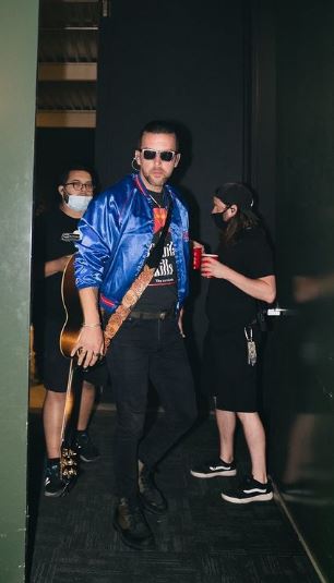 TJ Osborne height
