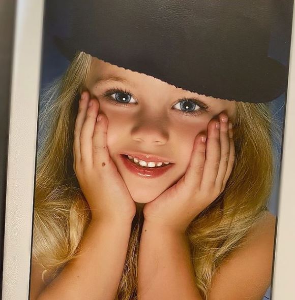 The childhood image of Anna Jay