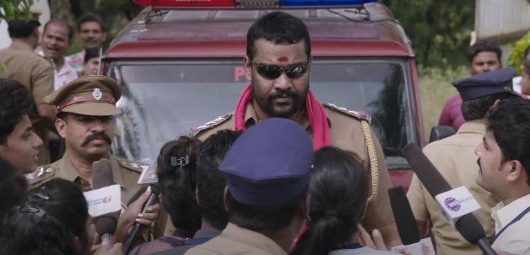 The famous actor Prabhakar played the role of officer Peruvalathan