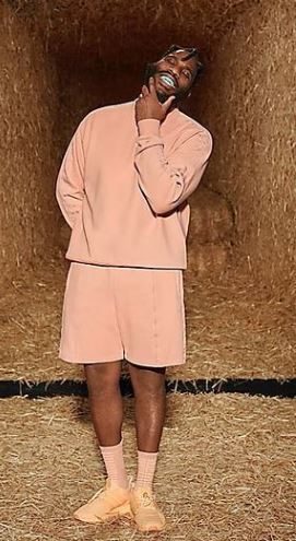Tobe Nwigwe height