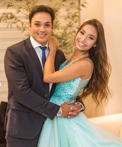 Vanessa Lopes with her father