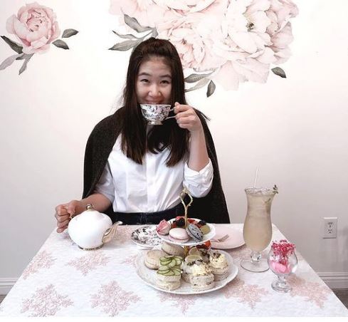 Vivian Lu is a foodie
