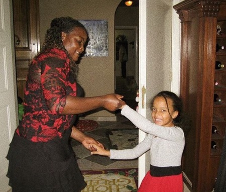 Whitney Peak childhood picture with her mother
