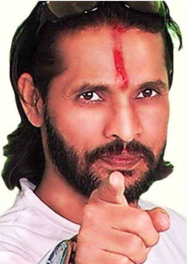Abhijeet Bichukale [Bigg Boss] Biography, Wikipedia (Early Life & Education)